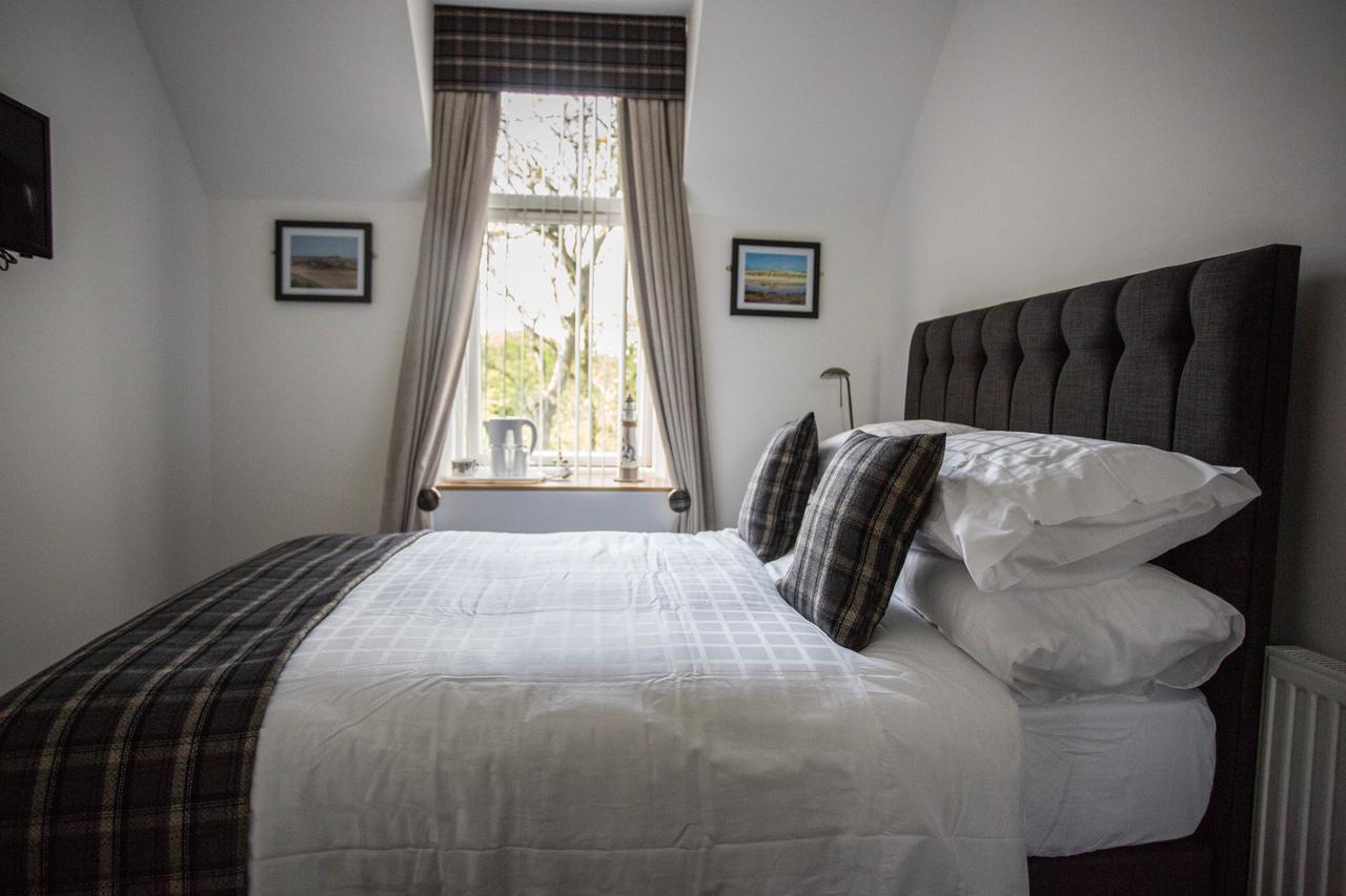 By The Bay Bed and Breakfast Cruden Bay Εξωτερικό φωτογραφία