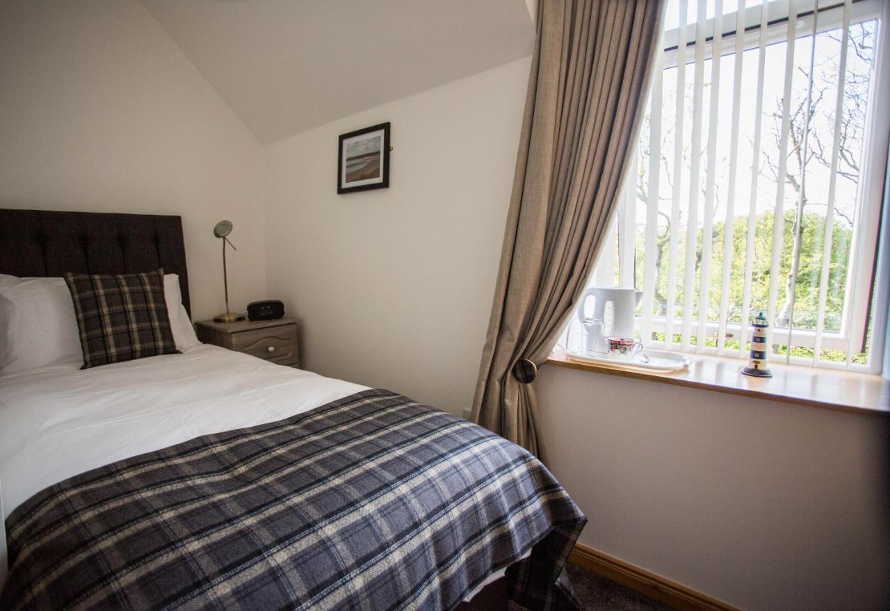By The Bay Bed and Breakfast Cruden Bay Εξωτερικό φωτογραφία